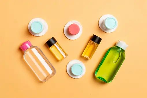 Travel-Sized Mouthwash: The Unsung Hero of Your Travel Kit